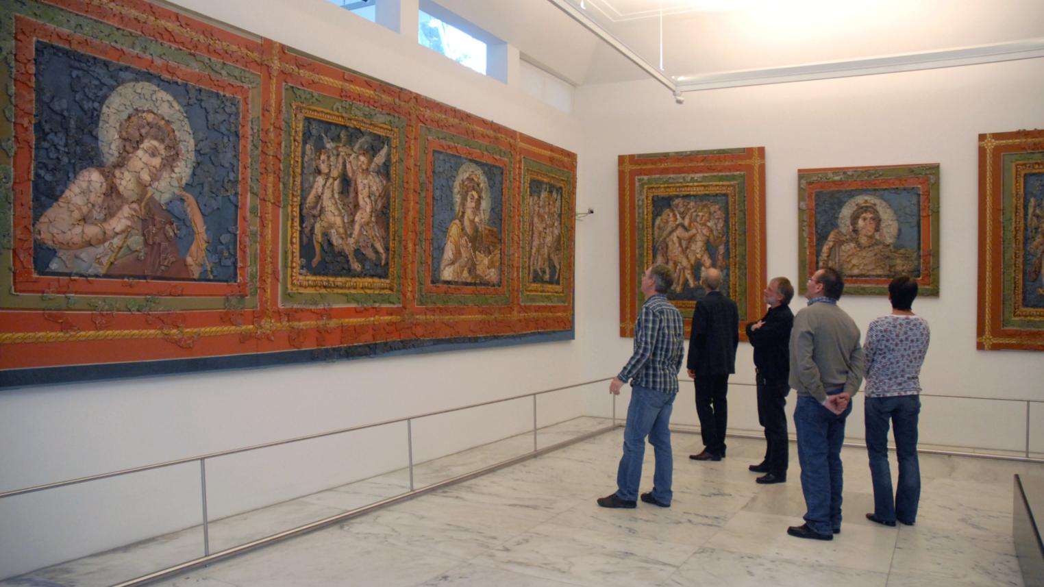 Besucher der konstantinischen Deckenmalerei