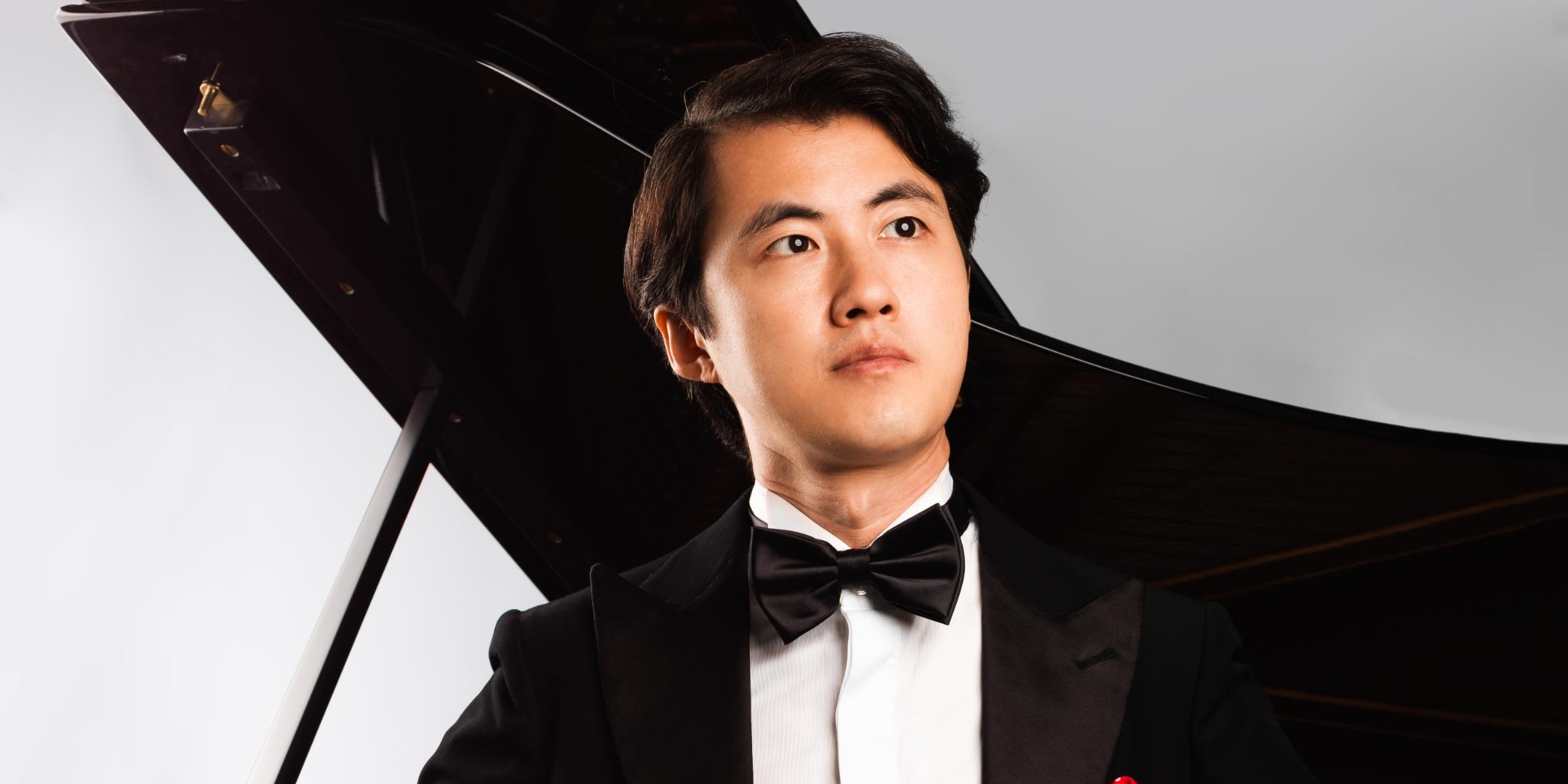 Foto des Pianisten Haiou Zhang