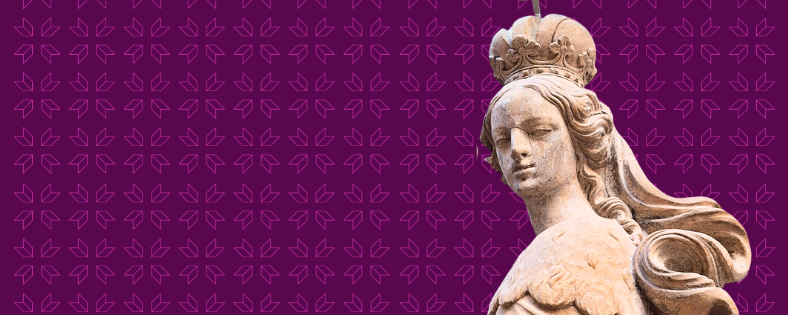 Das Logo des Museums am Dom in Kreuzform ist der Hintergrund von der Statue der Heiligen Helena.