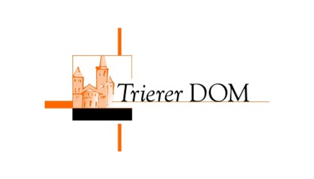 Logo mit stilisierter Illustration des Trierer Doms in Orange, kombiniert mit geometrischen Linien in Form eines Kreuzes und dem Schriftzug „Trierer DOM“